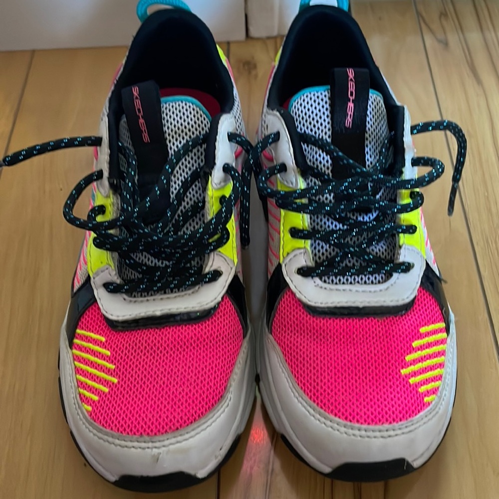 Girls size 13 Skechers!